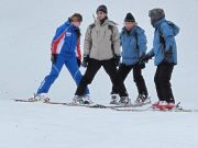 Đang tập trượt tuyết ở Jasná, Slovakia tháng 12-2011